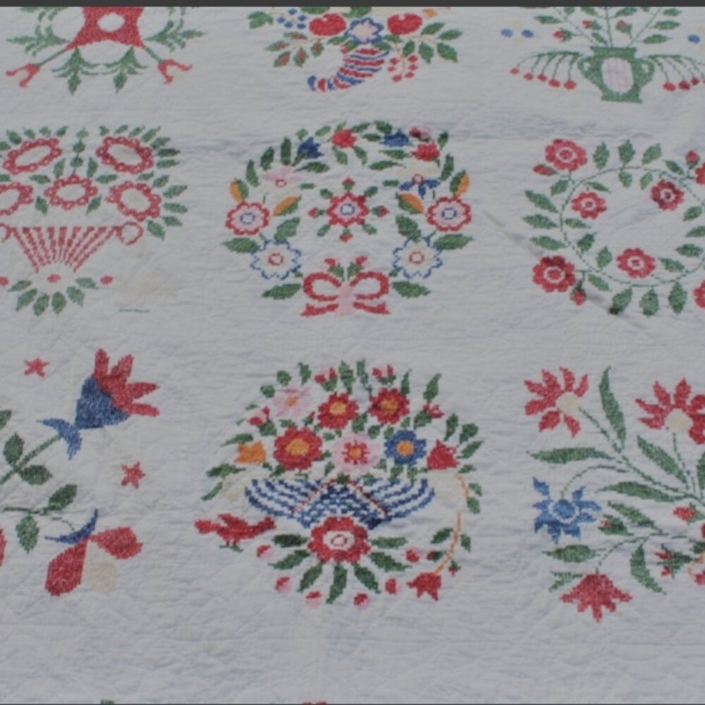 Vintage Handmade Cross Stitched Quilt Embroidered Baltimore Album Quilt 72 X 62 - Picture 3 of 13